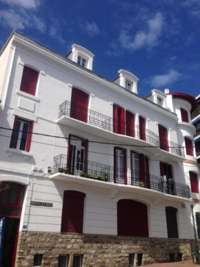STUDIO PRES GD PLAGE ST JEAN DE LUZ